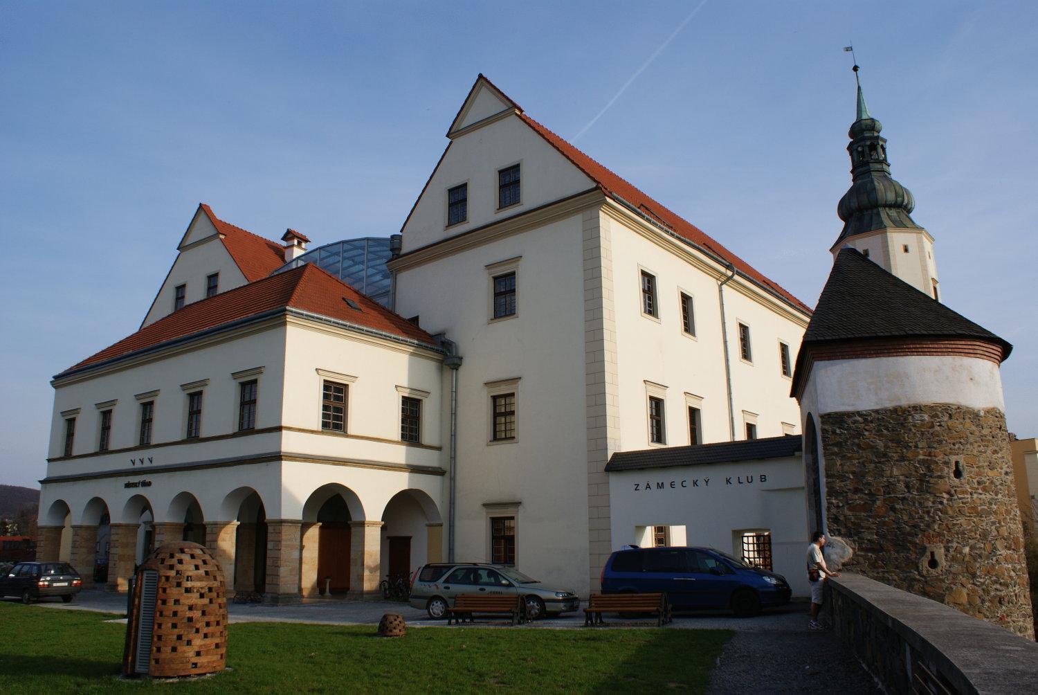Zámecký Hotel Zlatý Orel Hranice (Olomouc) Exterior foto
